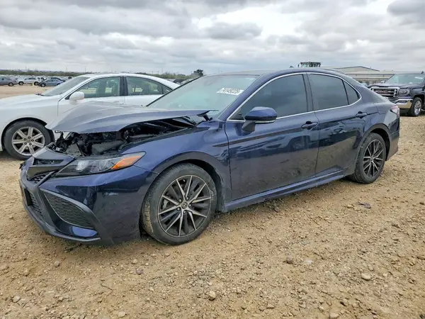4T1T11AK5NU710491 2022 TOYOTA CAMRY - Image 1
