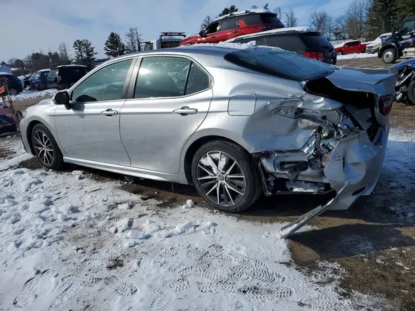 4T1T11AK5NU718607 2022 TOYOTA CAMRY - Image 2