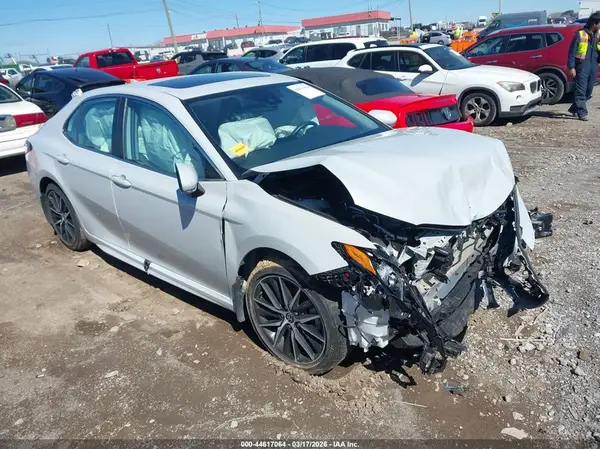 4T1T11AK5PU134582 2023 TOYOTA CAMRY - Image 1