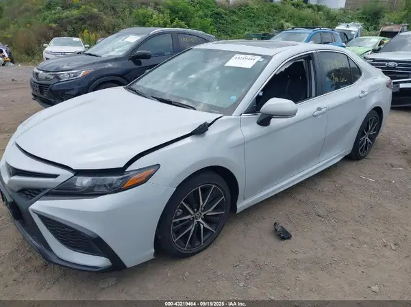 4T1T11AK5PU170840 2023 TOYOTA CAMRY - Image 2
