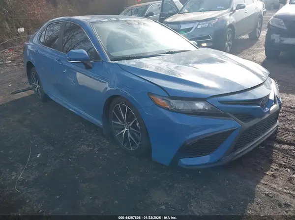 4T1T11AK5PU172121 2023 TOYOTA CAMRY - Image 1
