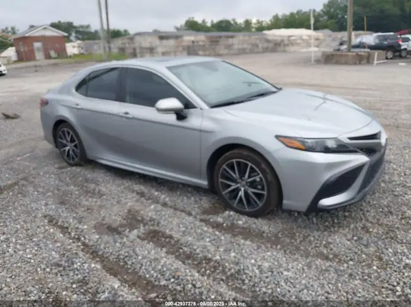4T1T11AK5PU832805 2023 TOYOTA CAMRY - Image 1