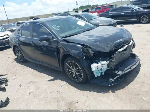 4T1T11AK5PU834585 2023 TOYOTA CAMRY - Image 1
