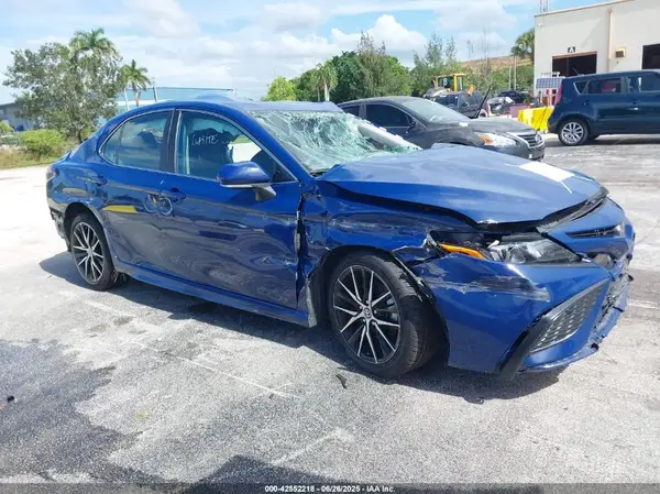 4T1T11AK5RU208778 2024 TOYOTA CAMRY - Image 1