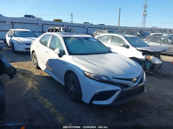 4T1T11AK5RU238878 2024 TOYOTA CAMRY - Image 1