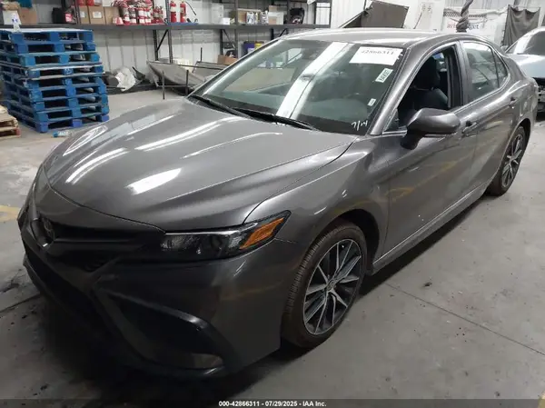 4T1T11AK5RU844097 2024 TOYOTA CAMRY - Image 2