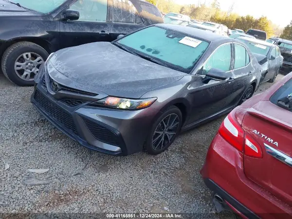 4T1T11AK5RU847811 2024 TOYOTA CAMRY - Image 2