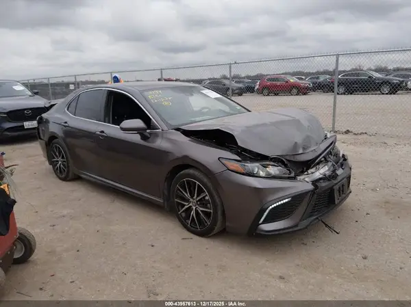 4T1T11AK5RU856217 2024 TOYOTA CAMRY - Image 1