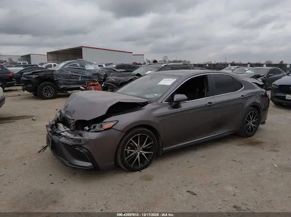 4T1T11AK5RU856217 2024 TOYOTA CAMRY - Image 2