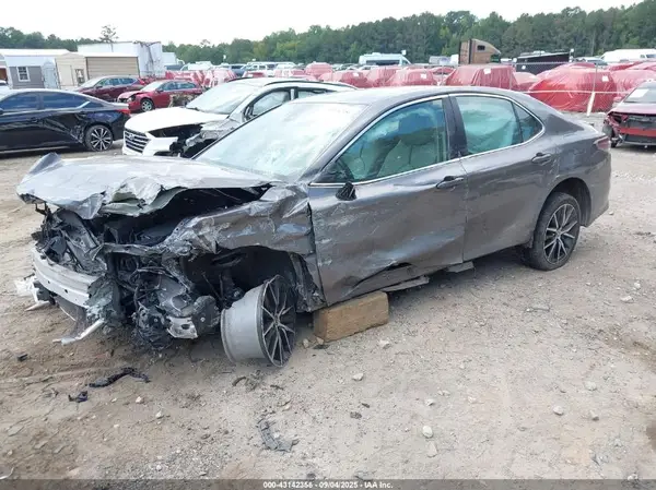 4T1T11AK5RU885975 2024 TOYOTA CAMRY - Image 2
