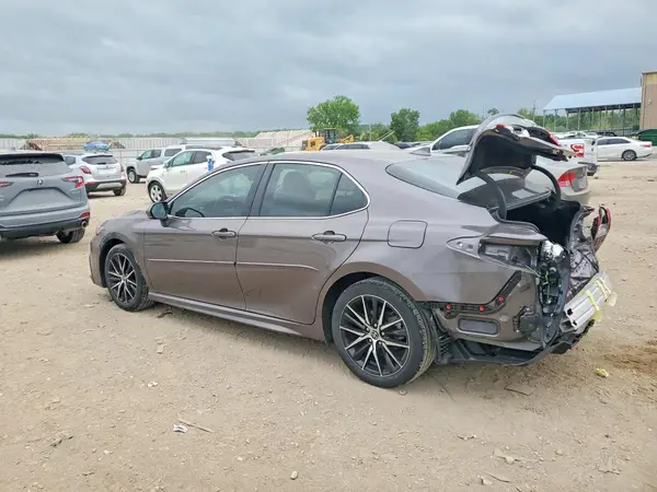 4T1T11AK5RU906033 2024 TOYOTA CAMRY - Image 2