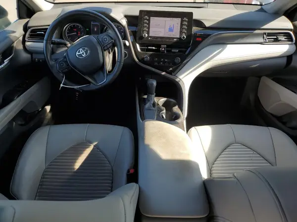 4T1T11AK6MU409744 2021 TOYOTA CAMRY - Image 8