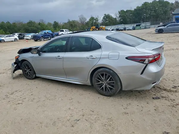 4T1T11AK6MU410408 2021 TOYOTA CAMRY - Image 2