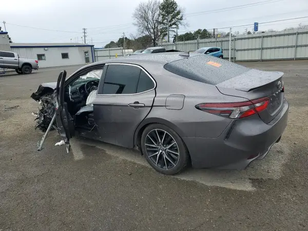 4T1T11AK6MU423885 2021 TOYOTA CAMRY - Image 2