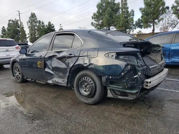 4T1T11AK6MU433431 2021 TOYOTA CAMRY - Image 2