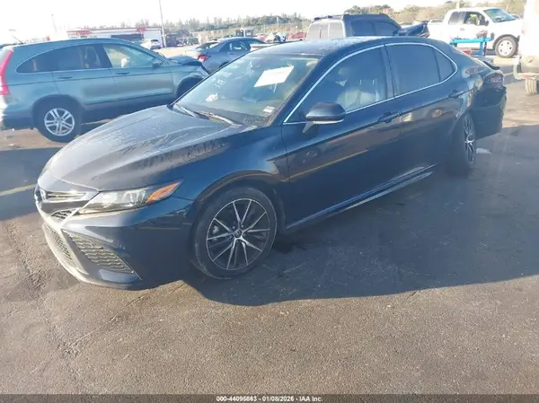 4T1T11AK6MU474514 2021 TOYOTA CAMRY - Image 2
