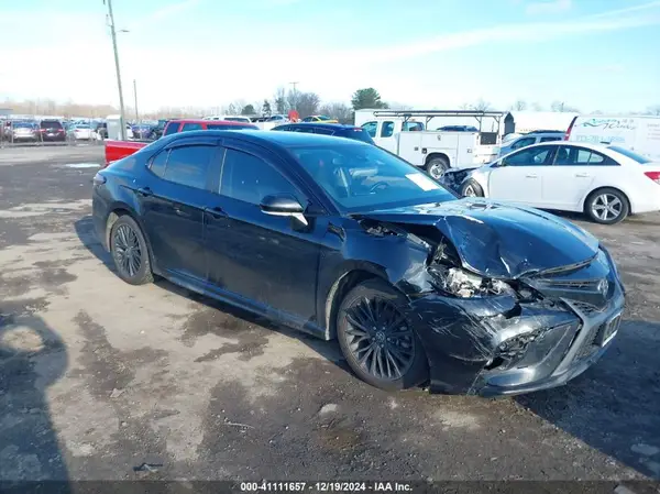 4T1T11AK6MU492222 2021 TOYOTA CAMRY - Image 1