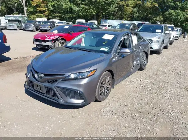 4T1T11AK6MU552645 2021 TOYOTA CAMRY - Image 2