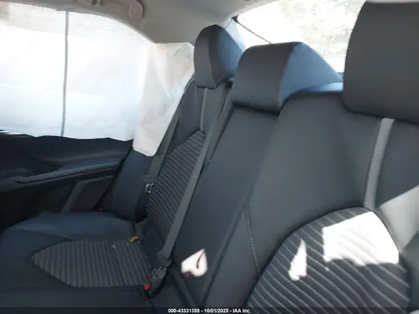 4T1T11AK6MU552645 2021 TOYOTA CAMRY - Image 8