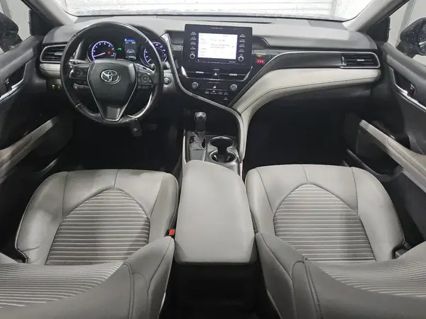4T1T11AK6MU575844 2021 TOYOTA CAMRY - Image 8