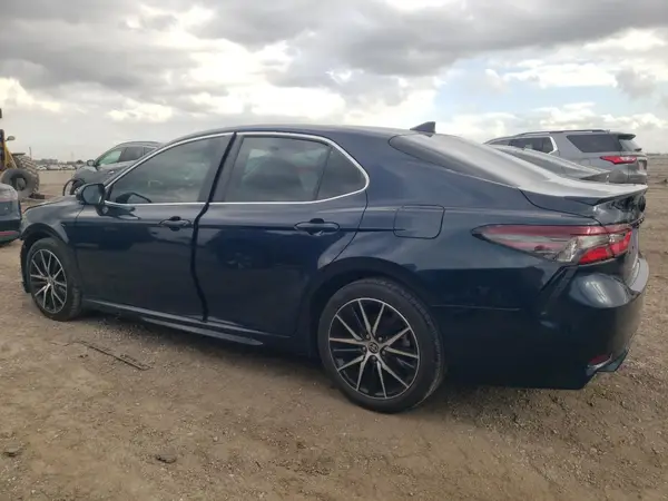 4T1T11AK6MU610771 2021 TOYOTA CAMRY - Image 2