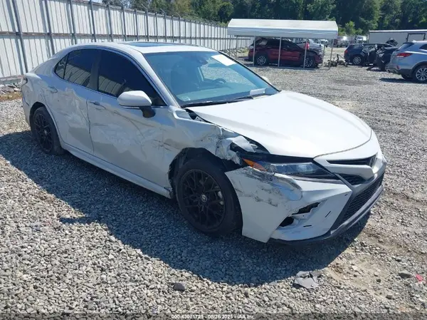 4T1T11AK6NU004775 2022 TOYOTA CAMRY - Image 1