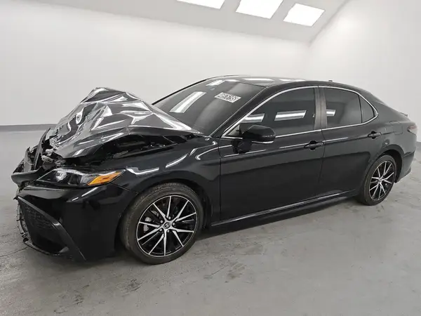 4T1T11AK6NU048520 2022 TOYOTA CAMRY - Image 1