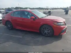4T1T11AK6NU056018 2022 TOYOTA CAMRY