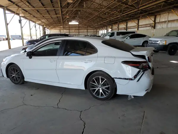 4T1T11AK6NU075636 2022 TOYOTA CAMRY - Image 2