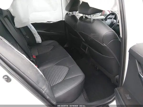 4T1T11AK6NU621660 2022 TOYOTA CAMRY - Image 8