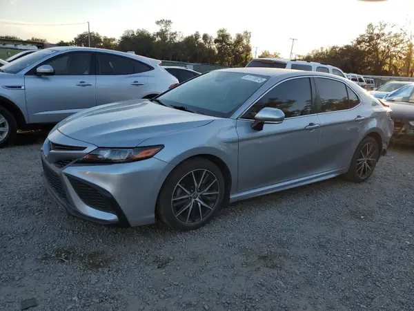 4T1T11AK6NU635672 2022 TOYOTA CAMRY - Image 1