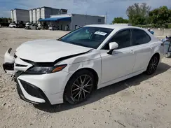 4T1T11AK6NU640807 2022 TOYOTA CAMRY