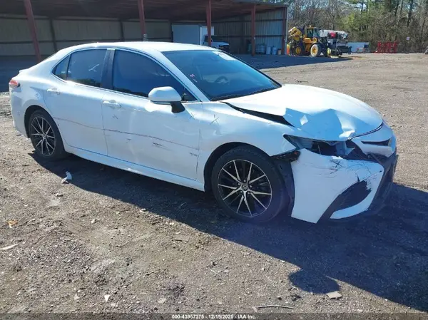 4T1T11AK6PU726007 2023 TOYOTA CAMRY - Image 1