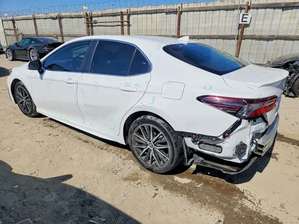 4T1T11AK6PU804768 2023 TOYOTA CAMRY - Image 2