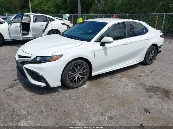 4T1T11AK6PU811042 2023 TOYOTA CAMRY - Image 2