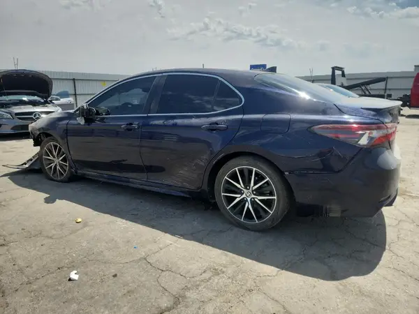 4T1T11AK7MU431736 2021 TOYOTA CAMRY - Image 2