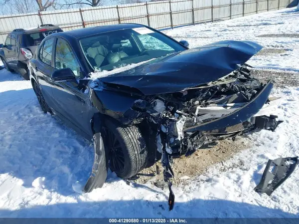4T1T11AK7MU449041 2021 TOYOTA CAMRY - Image 1