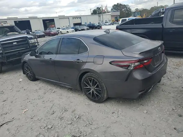 4T1T11AK7MU483450 2021 TOYOTA CAMRY - Image 2