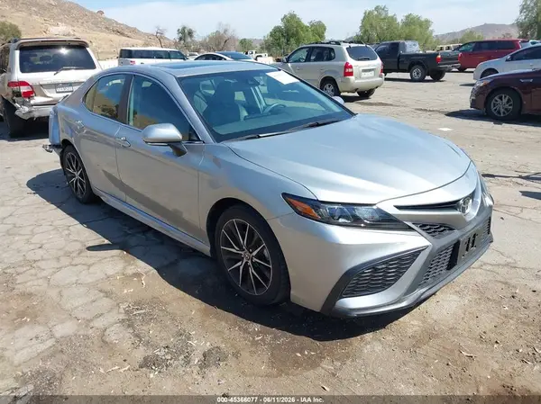 4T1T11AK7MU494044 2021 TOYOTA CAMRY - Image 1