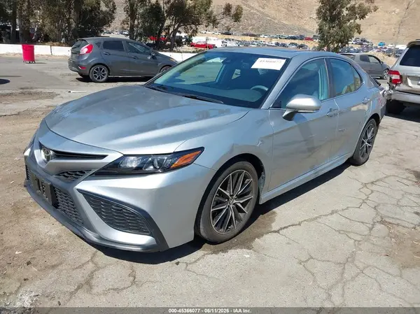 4T1T11AK7MU494044 2021 TOYOTA CAMRY - Image 2