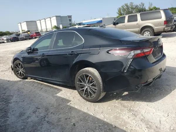 4T1T11AK7MU527172 2021 TOYOTA CAMRY - Image 2