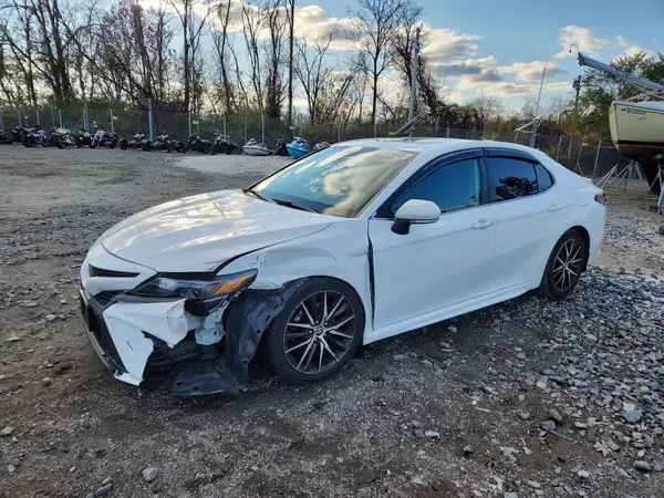 4T1T11AK7MU542822 2021 TOYOTA CAMRY - Image 1