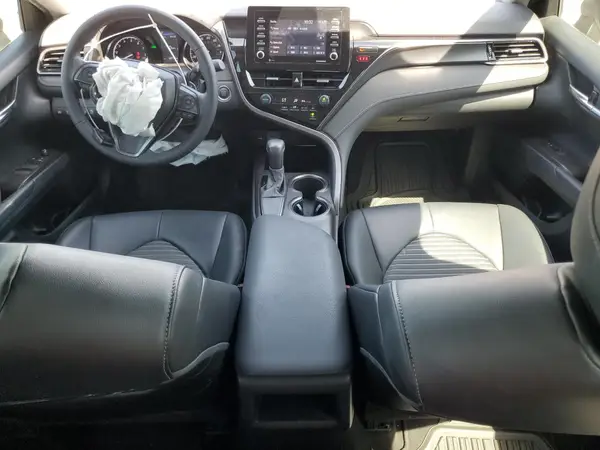 4T1T11AK7MU561483 2021 TOYOTA CAMRY - Image 8