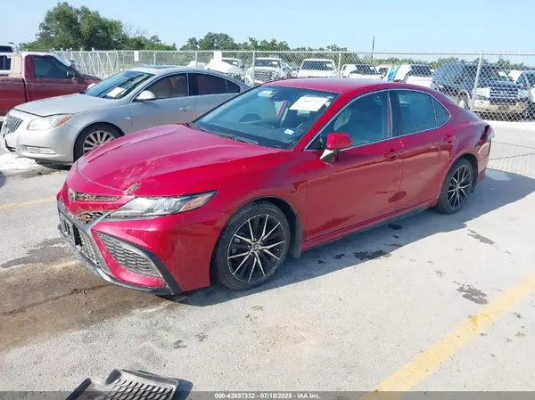 4T1T11AK7NU016224 2022 TOYOTA CAMRY - Image 2