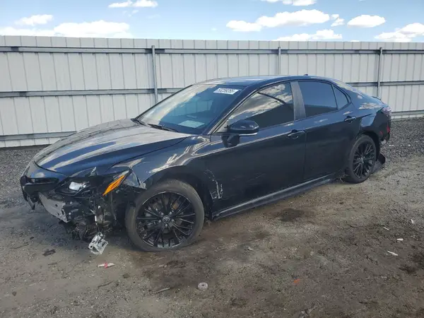 4T1T11AK7NU031211 2022 TOYOTA CAMRY - Image 1