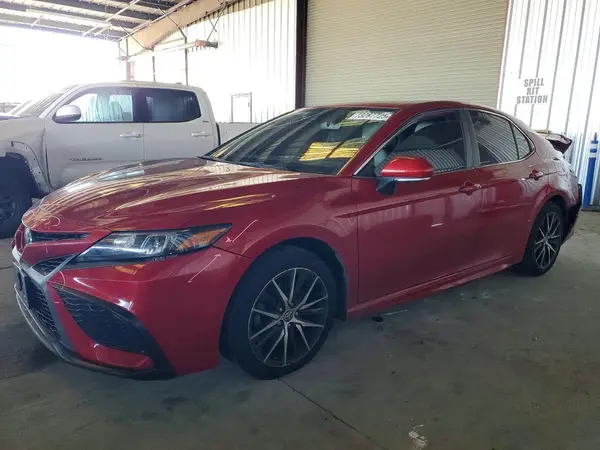 4T1T11AK7NU039843 2022 TOYOTA CAMRY - Image 1