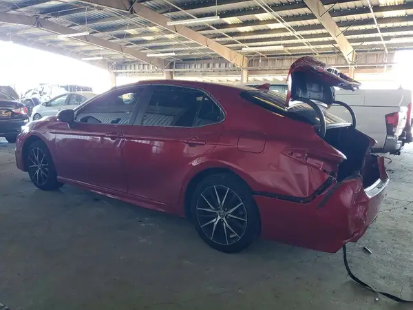 4T1T11AK7NU039843 2022 TOYOTA CAMRY - Image 2