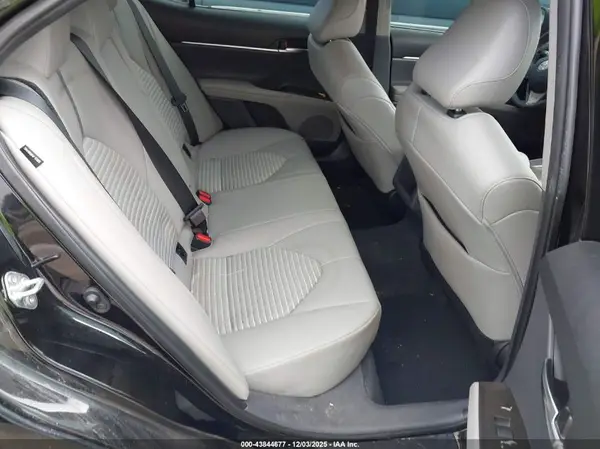 4T1T11AK7NU041138 2022 TOYOTA CAMRY - Image 8