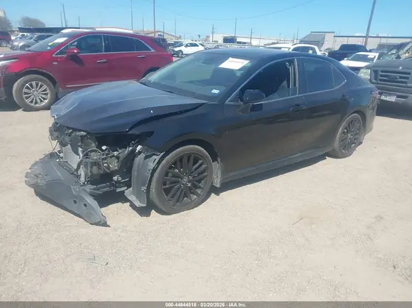 4T1T11AK7NU047473 2022 TOYOTA CAMRY - Image 2