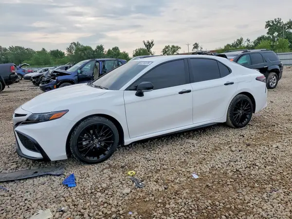 4T1T11AK7NU054102 2022 TOYOTA CAMRY - Image 1
